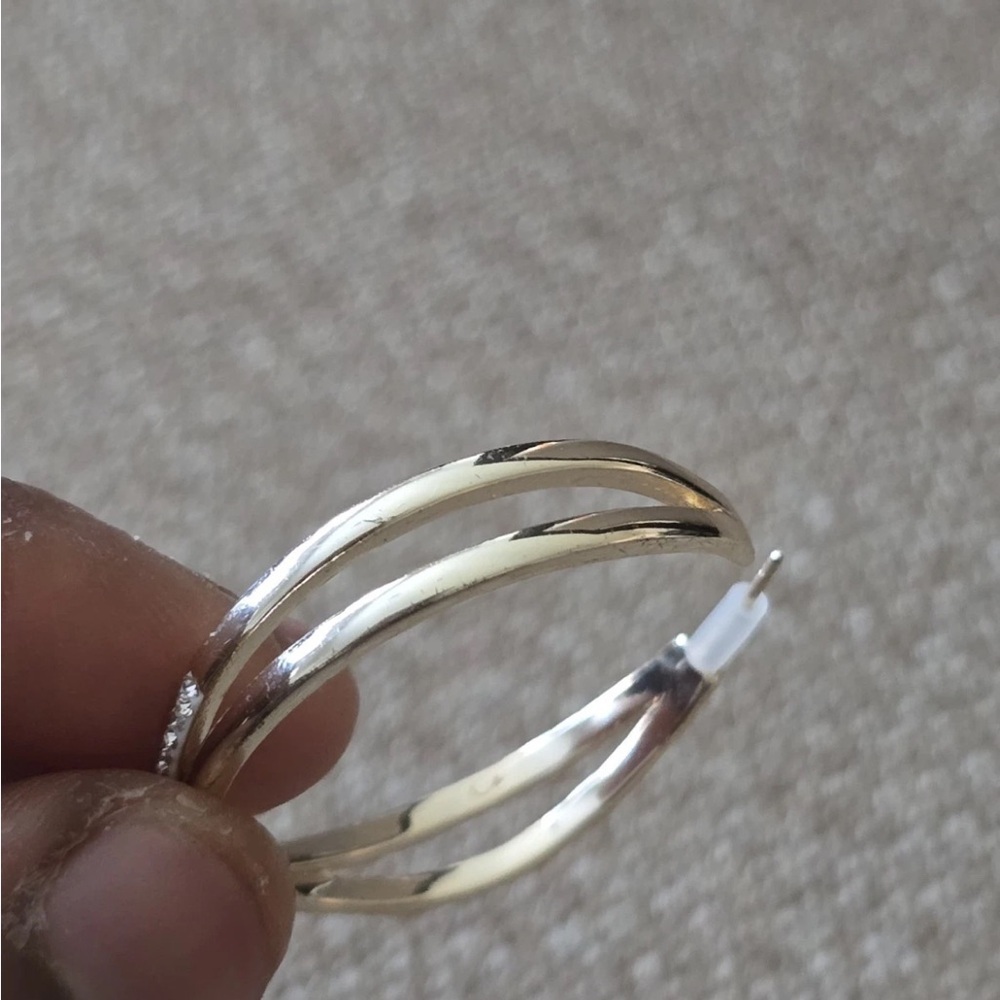 Anne Klien Elegant Gold Silver Hoop Earrings Criss Cross New - Picture 9 of 10